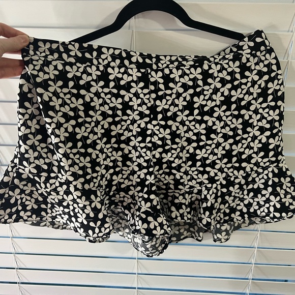 NEW Who What Wear size XL shorts - Picture 1 of 4